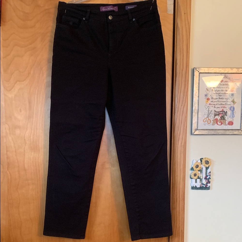 Women's Black Straight Leg Jeans